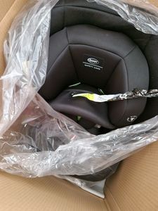 4Baby | Kindersitz - 360° Drehbar - mit ISOFIX, I-SIZE, 40-150 cm, zusätzlicher Seitenschutz, vorwärts- und rückwärtsgerichtet - Grau - ENZO-FIX Kunden-Foto 2