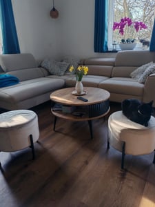 MIRJAN24 Couchtisch Roenni, Wohnzimmer Kaffeetisch, Beine und Seiten aus Stahl (Farbe: Schwarz / Arktisches Weiß) Kunden-Foto 1