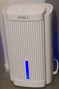 7MAGIC Luftentfeuchter 2800ML, Luftentfeuchter Elektrisch, 7 Farbiges Licht, Tragbar, Ultra Leise, Luftentfeuchter für Schlafzimmer, Schwarz und Weiß Kunden-Foto 9
