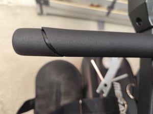 MERACH klappbares Rudergerät – leise Magnetbremse, 16 Stufen, LCD-Display & Tablet-Halter, Kinomap-App, gepolsterter Sitz, Ganzkörper-Workout Kunden-Foto 9