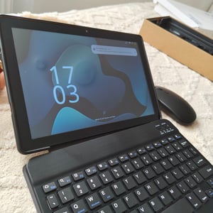 Tablette 10 pouces sous Android 16, processeur octa-core 2,0 GHz, 256 Go + 1 To extensible, 36 Go de RAM (6+32), Wi-Fi 6, 2-en-1 avec clavier Photo du client 6