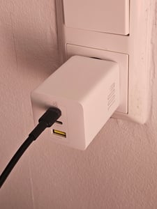 Ładowarka Sieciowa Baseus Enerfill Fe11 2 X Usb-C / Usb-A 100W - Biała Zdjęcie produktu od klienta nr 1