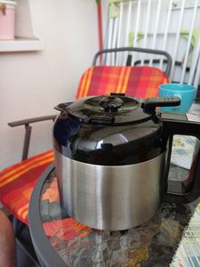Clatronic Kaffeemaschine mit Thermoskanne für 8–10 Tassen Kaffee (ca. 1,2L) | Filterkaffeemaschine Edelstahl | doppelwandige Thermoskanne | kein Temperaturverlust | Kaffeemaschine 800W | KA 3805 Kunden-Foto 3