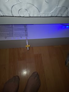 Stolik kawowy Merax z regulacją wysokości, LED, ukrytym schowkiem i gniazdkiem EU, sterowany aplikacją, 100x50x42 cm, czarny Zdjęcie produktu od klienta nr 2