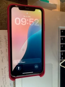 Funda de silicona de Apple, color , para iPhone 11 Pro, modelo MWYN2ZM/A Foto del cliente 2