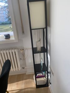 Puluomis 3 Ebene Stehlampe Stehleuchte Standleuchte standlampe Bodenlampe, E27 Innenbeleuchtung für Schlafzimmer Wohnzimmer Holz Regal Schwarz 160cm Kunden-Foto 2