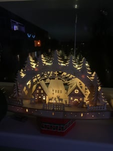 3.08 Schwibbogen Dekorationsbeleuchtung aus Holz mit 10 LED / Timer - ca. 44 x 26,5 cm Kunden-Foto 1