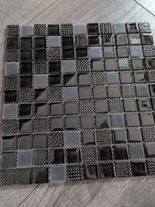 Schwarzes Glasmosaik mit Glitzer, schwarze Mosaikfliese für die Wand Kunden-Foto 1