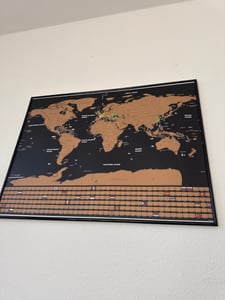 Malatec 23442 Große Rubbelkarte der Welt mit Flaggen, 82 x 59 cm + Zubehör, schwarz Kunden-Foto 1