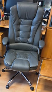 Silla de oficina CLP Thor, con altura ajustable y giratoria | Color: gris Foto del cliente 1