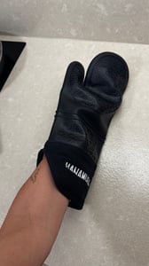 Hanamura Ofenhandschuhe - Backofenhandschuhe - 2 Stück - Grillhandschuhe - Topfhandschuhe BPA-frei - Hitzebeständig bis 250°C - Mit Aufhängeöse Kunden-Foto 1