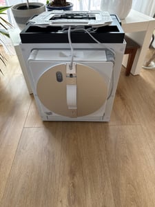 ECOVACS WINBOT W2S OMNI Fensterputzroboter mit Multifunktionsstation mit 1L Original Fensterreinigungsflüssigkeit Kunden-Foto 1
