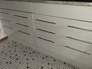 10 X Möbelgriff Edelstahl T Schrankgriff Stangengriff für Tür Küchenschrank Kleiderschrank Griff Rostfrei Mittlere Größe (Bohrlochabstand: 96 mm) Kunden-Foto 1