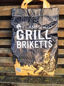 27kg Grillbriketts Pinie Eiche Holzkohle Grillkohle Holzkohlebriketts Kohle Kunden-Foto 2