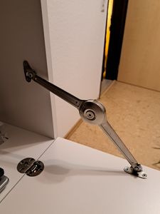 byLIVING Sekretär VALENTIN / Sekretär matt weiß mit Absetzung in Eiche-Optik / Office-Schrank mit 1 Tür und 3 Schubkästen / Scandi-Style / Grifflos / B 120, H 127, T 38 cm Kunden-Foto 3