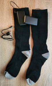 Beheizte Socken, Elektrische Heizsocken, Fußwärmer, 3 Einstellbarer Temperatur, mit 2x4000mAh Akku, für Winter Camping Angeln Radfahren Skifahren Kunden-Foto 1