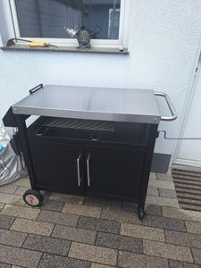 Carrello per barbecue BBQ-Toro 103,5 x 59 x 81 cm, argento/nero Tavolo per barbecue con ampia superficie di lavoro Foto del cliente 1