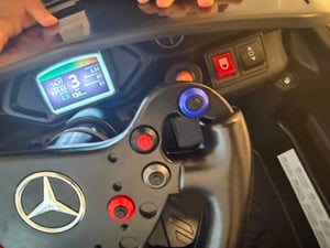 COSTWAY Mercedes AMG elektrické autíčko pre deti, 12V elektrické detské autíčko s diaľkovým ovládaním, 3 rýchlosťami, LED svetlami a hudbou pre deti 3+čierna Fotografia od zákazníka č. 5