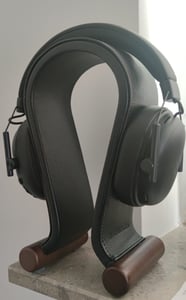 Navaris universele hoofdtelefoonstandaard met kunstlederen bekleding - Hoofdtelefoonhouder, gaming headset houder - Stand voor oorkussens - in zwart Klantenfoto 1
