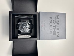 Swatch Omega Moonswatch Mission to the Moon Kunden-Foto 2