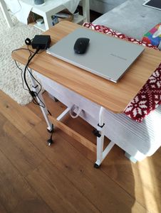 Verstellbarer, tragbarer Arbeitstisch aus Holz mit Rollen, höhenverstellbar bis 90 cm, vielseitig einsetzbar - EVOSTUL Kunden-Foto 22