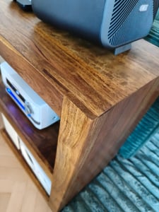 FineBuy Odkládací stolek z masivního dřeva sheesham E Cube, výška 60 cm, designový stolek do obývacího pokoje, hnědý, ve venkovském stylu Fotografie od zákazníka č. 1