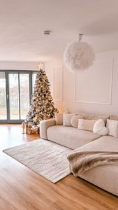 COSTWAY 225cm albero di Natale artificiale con neve incl. 1010 aghi in PVC, 450 luci LED bianco caldo e supporto in metallo, abete, albero di Natale, bianco Foto del cliente 10