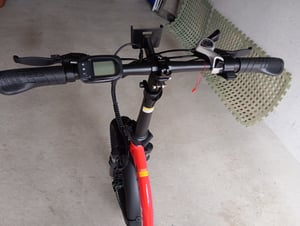 Elektrofahrrad 20 zoll Rostfreie Aluminiumlegierung 36 V 18 Ah 648 Wh bis zu 100 - 130 km Wasserdicht IP54 Pedelec klapprad 7 Gang, Weiß Kunden-Foto 5