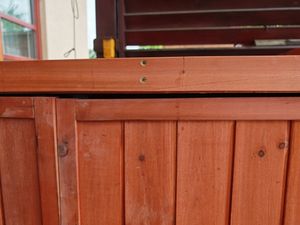 COSTWAY Lagerschrank mit herausnehmbarem Regal & 4 Universalrädern, Holzschrank, Geräteschrank für Garten, Innenhof und drinnen Kunden-Foto 4
