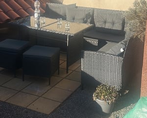 Juskys Polyrattan Lounge Manacor - Sofa, Tisch, Hocker & Kissen inkl. Abdeckung - Grau-meliert & Grau Kunden-Foto 5