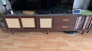 Merax TV-kast, 190 cm, geschikt voor een 75-inch televisie, dressoir met rieten deuren, 2 lades, 6 poten, veel opbergruimte, woonkamer, bruin Klantenfoto 2