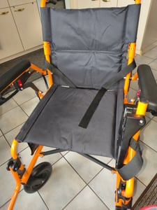 Elektrorollstuhl Elektrisch Faltbar Leicht bis 150KG, Faltbar, 25 km, seniorenmobil 2x250W, 6,00 km/h E-Rollstuhl Kunden-Foto 1