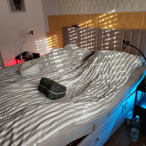 TRADA Adele Boxspringbett 180x200 Elektrisch verstellbar Taschenfederkern Doppelmatratze 9 Zonen Topper Bett mit Bettkasten Velour Stoff Beige Kunden-Foto 4