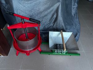 SucceBuy Manuelle Obst-und Wein presse, 2,38 Gal/9L Edelstahl für die Saft herstellung Kunden-Foto 1