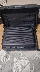 Set de trolley M-L-XL, bagages avec trousse de toilette, valise rigide Set de 5 pièces, boîtier ABS très résistant, roue silencieuse à 360 Photo du client 2