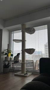HAPPYPET Kratzbaum 'Leonardo' Grosse Katzen Stabil XXL Deckenhoch, 250 bis 275 cm - 18 cm Dicke Stämme, Katzenkratzbaum für Maine Coons & Ragdolls Kunden-Foto 3