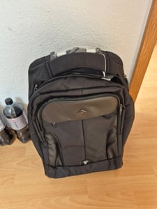 AOKING® | 2v1: vozík a batoh 35l s teleskopickou rukojetí - Velká tichá kola - Přihrádka na notebook - Pro mobilní profesionály - Balu Fotografie od zákazníka č. 1