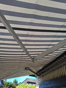 Leudus Markisenstoff mit Volant für 6x3,5m Markisen Markisenersatzstoff Markisentuch Sonnenschutz fertig genäht (5,83x3,5m SPD089) Kunden-Foto 7