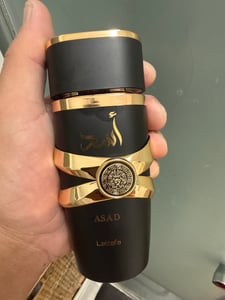 Lattafa Asad, Pánské, 100 ml, Tekutý parfém, Black Pepper, Pineapple and Tobacco, Coffee, Patchouli and Iris, Amber, Vanilla, Dry Woods, Benzoin and Labdanum Fotografie od zákazníka č. 4