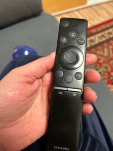 Originale Samsung TV Fernbedienung GU50TU8509U | GU55TU7079U | GU55TU8079UXZG | GU55TU8509U | GU65TU8079UXZG Kunden-Foto 1