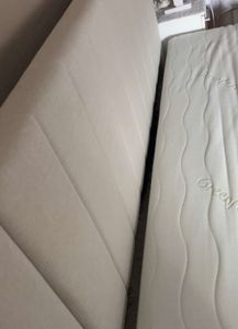 Flieks čalouněná postel 160x200cm s funkcí nabíjení (USB, Type-C), manželská postel s úložným prostorem a 4 zásuvkami, funkční postel pro mládež, povlečení, béžová barva Fotografie od zákazníka č. 2