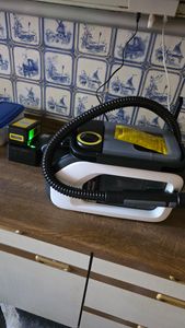 Kärcher Waschsauger SE 3-18 Compact Home Battery Set, Weiß, 18V Akku, 1.7L Tank Kunden-Foto 1