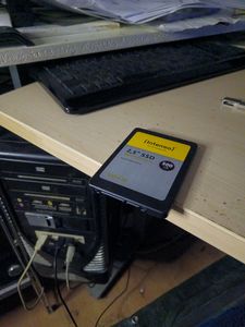 Intenso 3812460 2,5  SSD TOP 1TB SATA III Foto del cliente 3