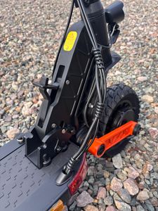 Elektroroller JOYOR S5 Mit ABE-Gutachten - 500W Motor 48V13AH Batterie 45KM Reichweite Scheibenbremsen - Schwarz Kunden-Foto 9