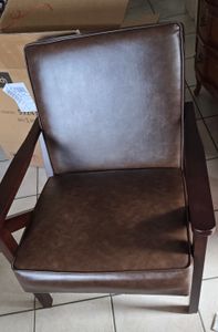 Yaheetech Loungesessel Vintage Sessel aus Kunstleder, Relaxsessel mit Massivholzbeinen, Hellbraun Kunden-Foto 1