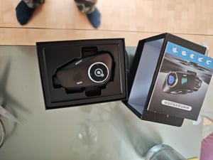 AIORBER Bluetooth Motorradhelm Headset, mit 1080P Full HD Dashcam, IP66 Wasserdicht, 1500mAh Akku, 360° Rotation, 120° Weitwinkel, Freisprechanlage Kunden-Foto 2