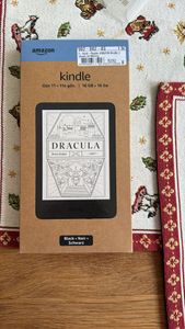 Amazon Kindle, 15,2 cm (6"), 16 GB, USB Typ-C, Schwarz, Magnesium, Recycelbarer Kunststoff, 0,3 W Kunden-Foto 1