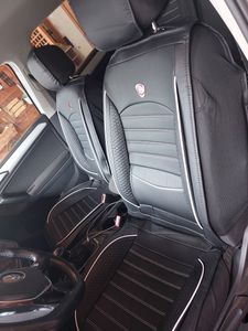 Autositzbezüge Universal Set, Aus Premium Leder + Einzigartigem Design 5-Sitzer Sitzbezüge (Schwarz-Weiss/Standard ) Kunden-Foto 1