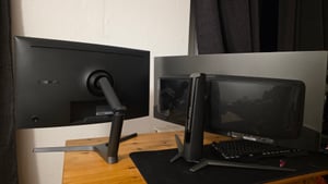 MSI MAG 341CQP QD-OLED, 86,4 cm (34"), 3440 x 1440 px, UltraWide Quad HD, QD-OLED, 0,03 ms, Černá Fotografie od zákazníka č. 1