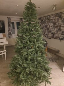 Umelý vianočný stromček COSTWAY 225 cm, jedľa s 1346 PVC ihličkami, kovový stojan a skladací systém, vianočný stromček, umelý vianočný stromček Fotografia od zákazníka č. 1